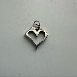 STERLING SILVER HEART PENDANT